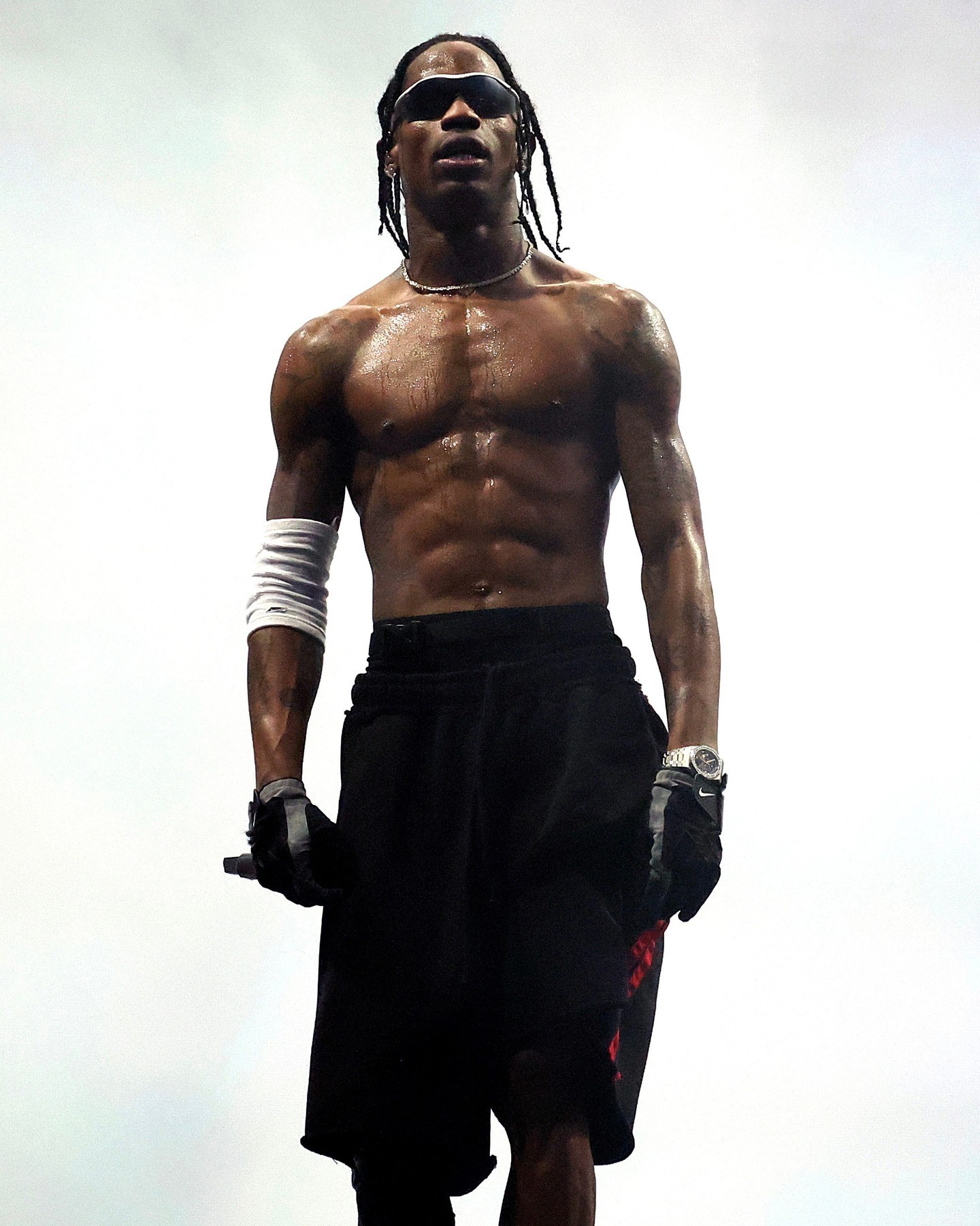 Travis Scott’s ‘Utopia’ Maintains No. 1 Spot on Billboard 200 for a Month