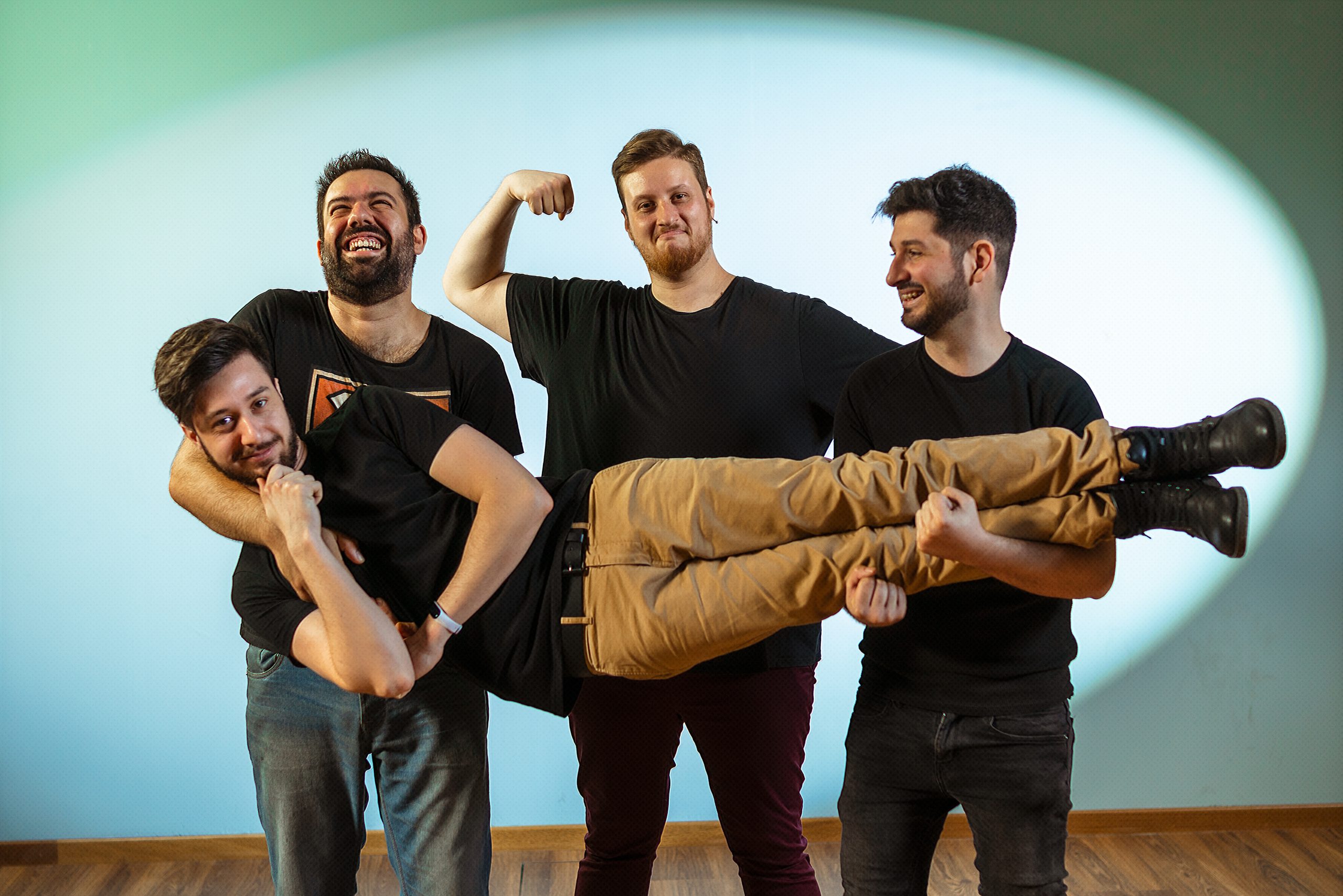 La Ragione del 18 Unveils A Pop Rock Farewell Journey, “Come Non Ho Conosciuto Vostra Madre”