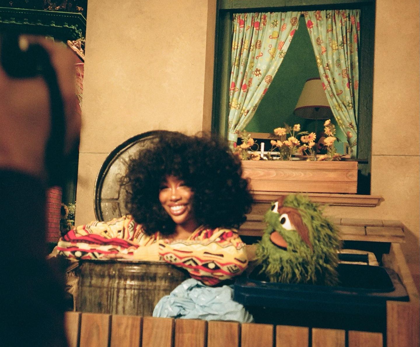SZA Teases Upcoming Appearance on ‘Sesame Street
