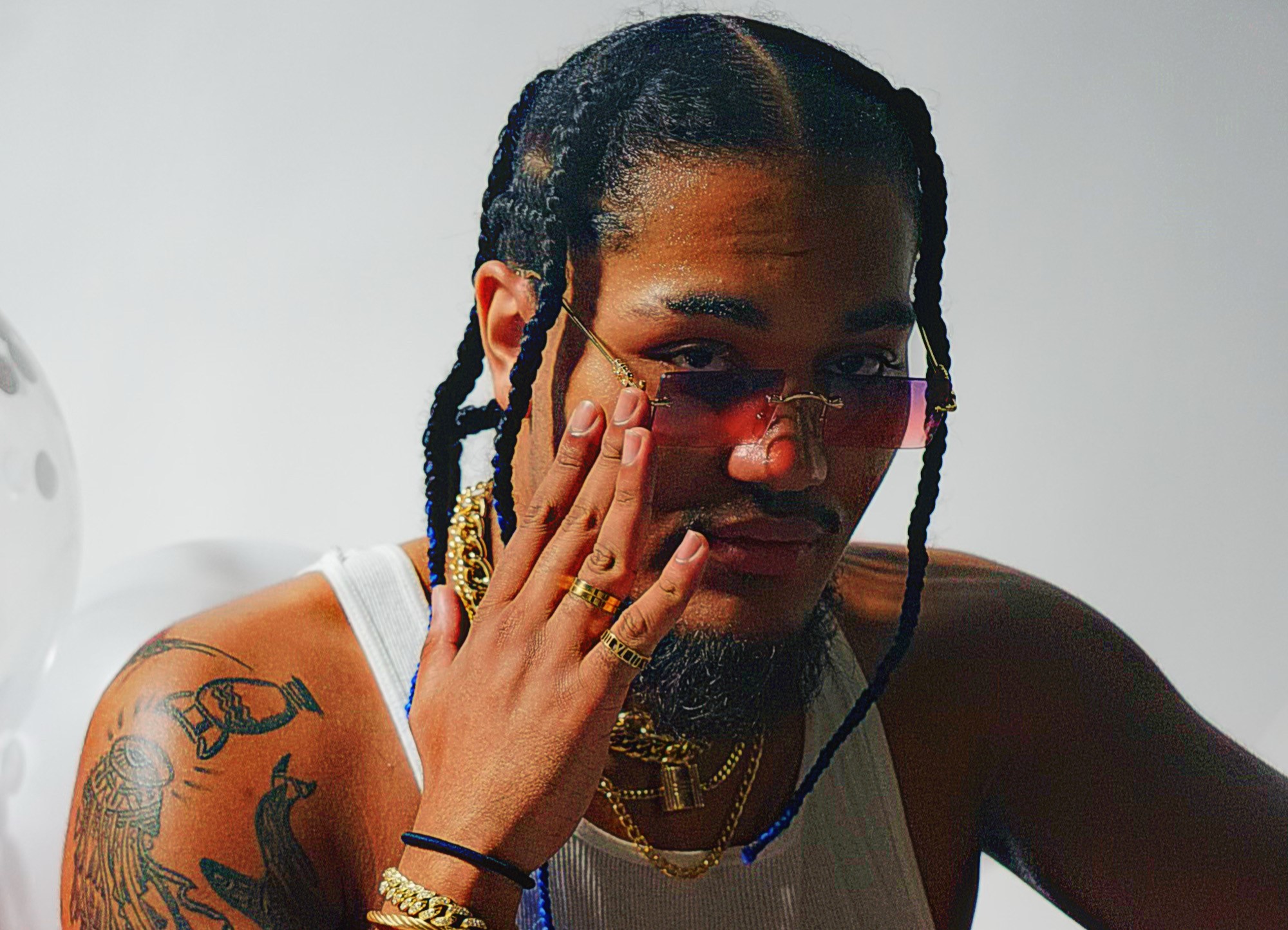 Avery Ahmaad Drops A Power-Packed RnB Single “Chosen” from the Blue Album