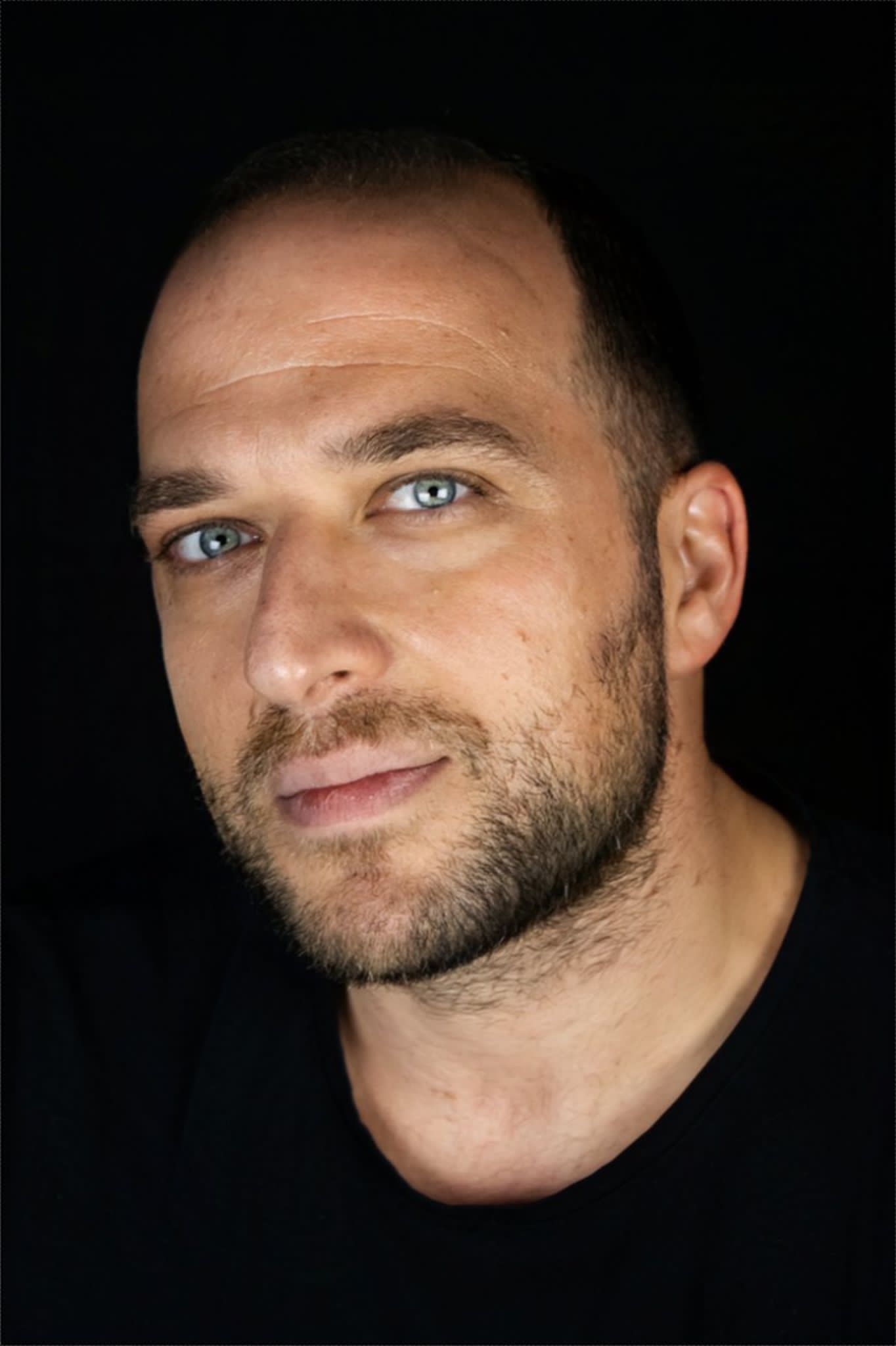 Ari Fraser Unveils Debut Album “Shadows Of Tomorrow” 