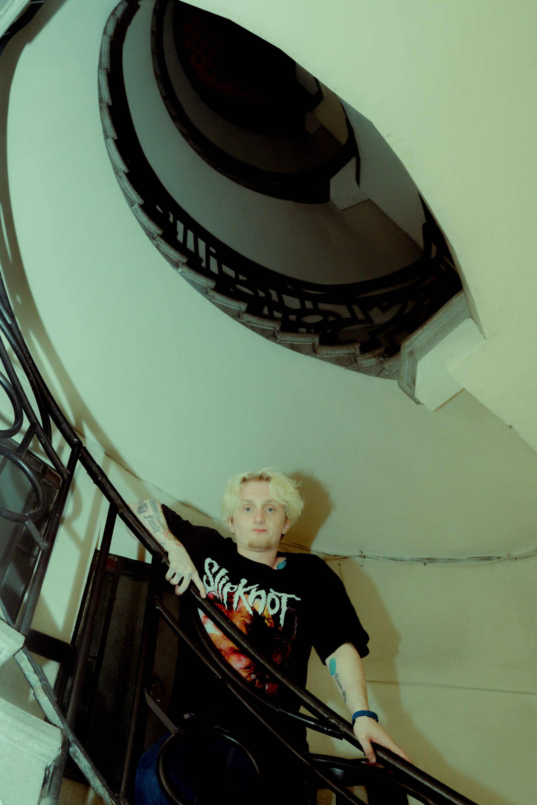 Love Ghost Releases New Single “Rage”