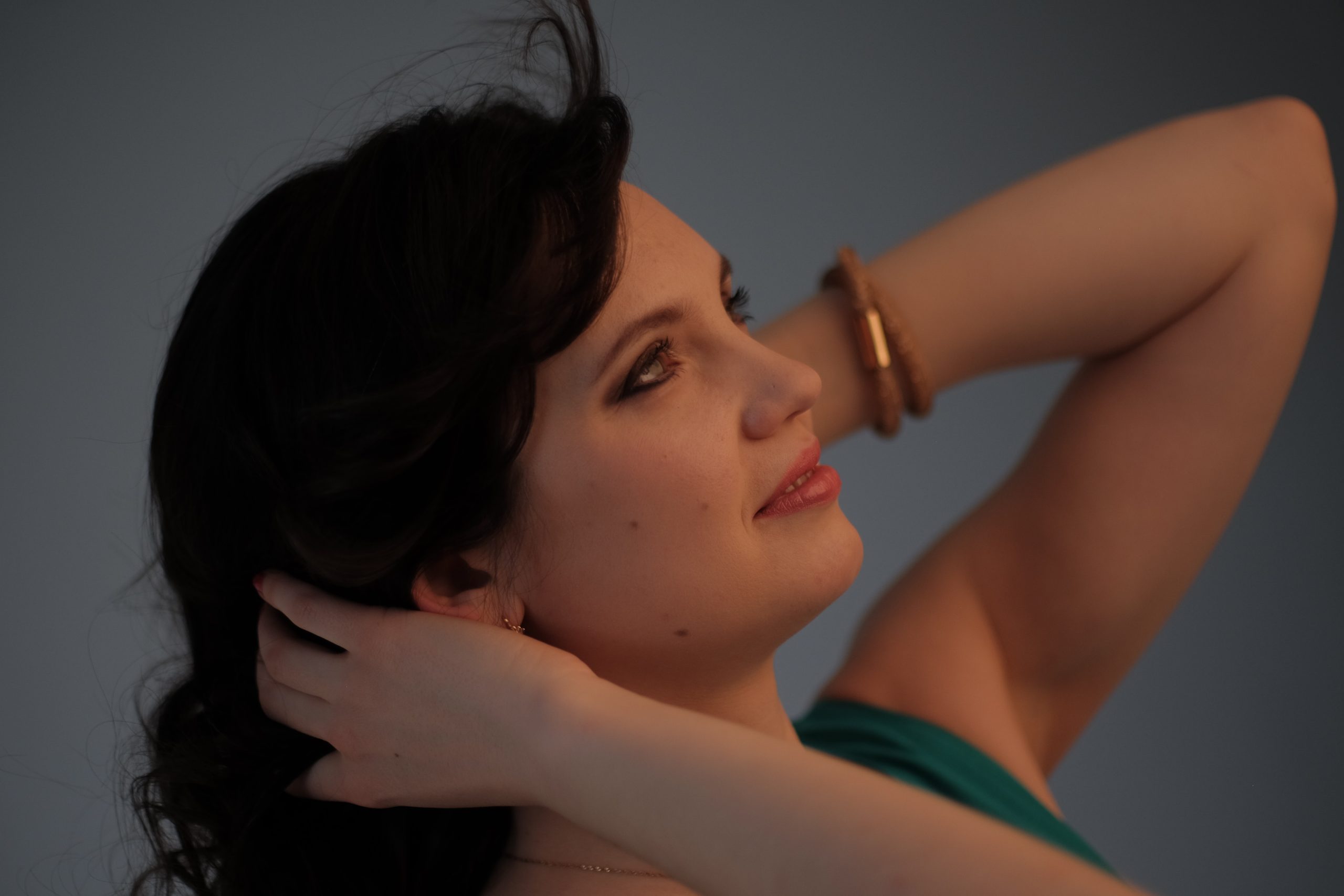 Alla Len Unveils Heartfelt New Single “Take Me with You”