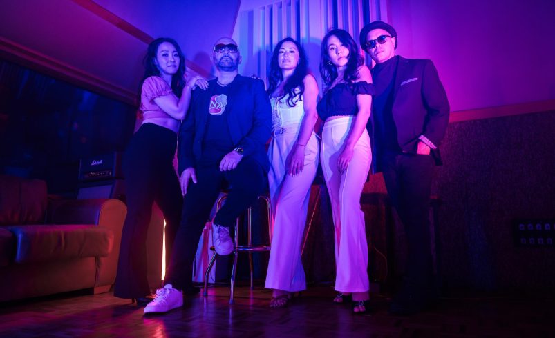 Sonamó Bridges Cultural Divide with Genre-Bending Single “Maria (En La Misión)”