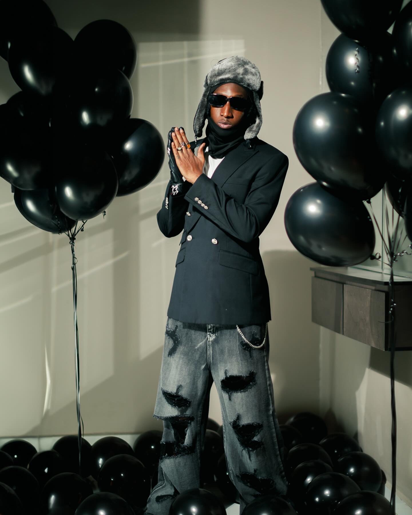 DEROMAGIC Unveils New Single “Unusual”