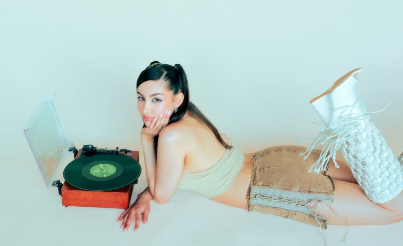 Italian-born R&B Artist Laiyla Bridges Continents With Debut Single “Tell Me Why”