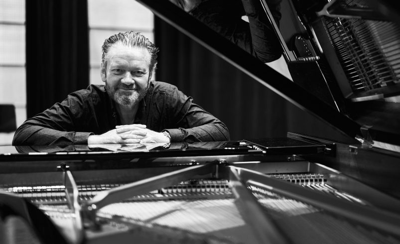 Morten Egil Paulsen Releases Powerful New Single Addressing Global Leadership Crisis