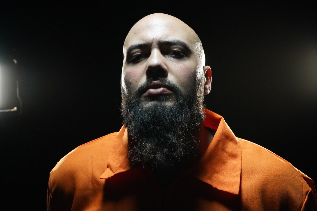 Roman Artist Caino Challenges Societal Norms With New Single “Tutto È Pronto”