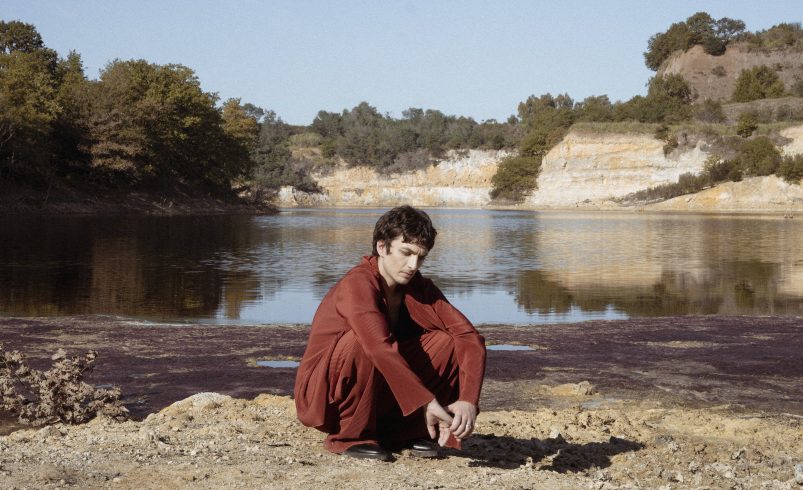 Cristiano Cosa Explores Time and Youth in Poetic New Single “Girandola”