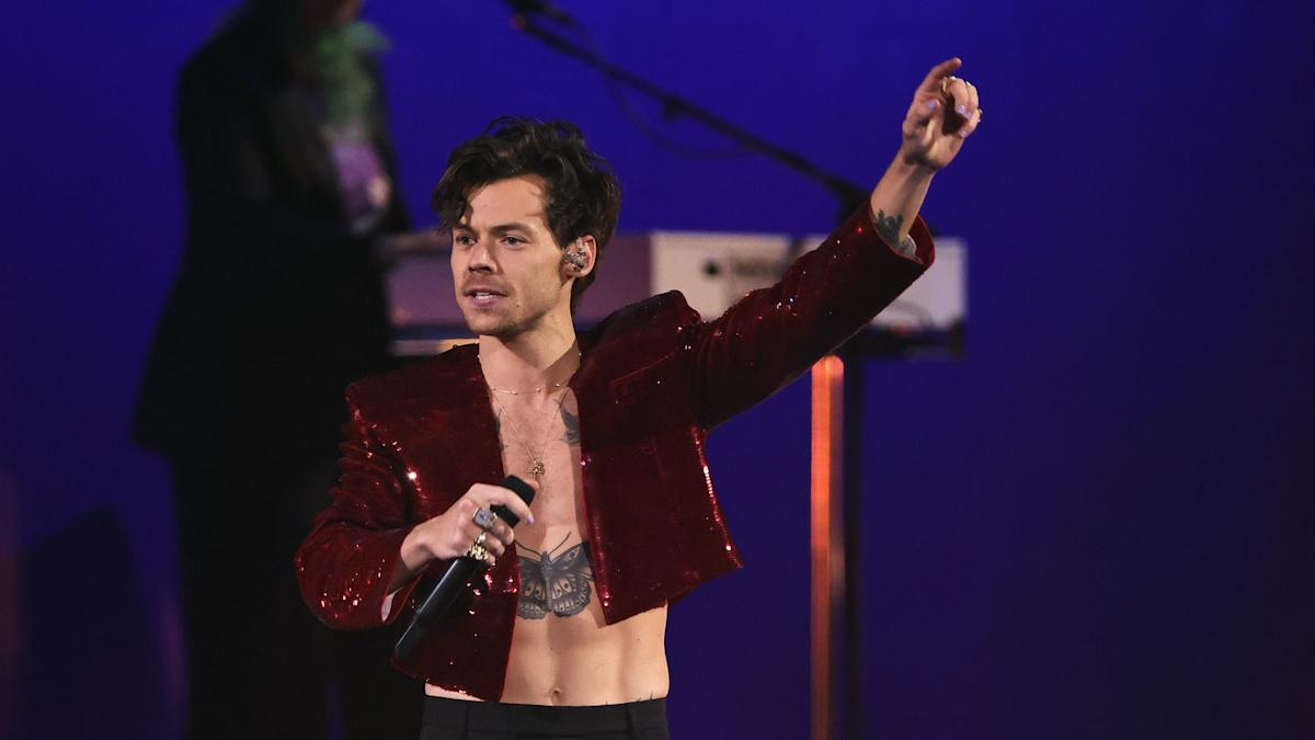 Harry Styles’ Tokyo Marathon Stats Are Nothing To Scoff At