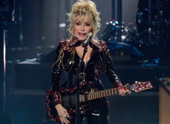 Dolly Parton Releases Heartbreakingly Beautiful Tribute Song For Late Husband Carl Dean: ‘If You Hadn’t Been There’