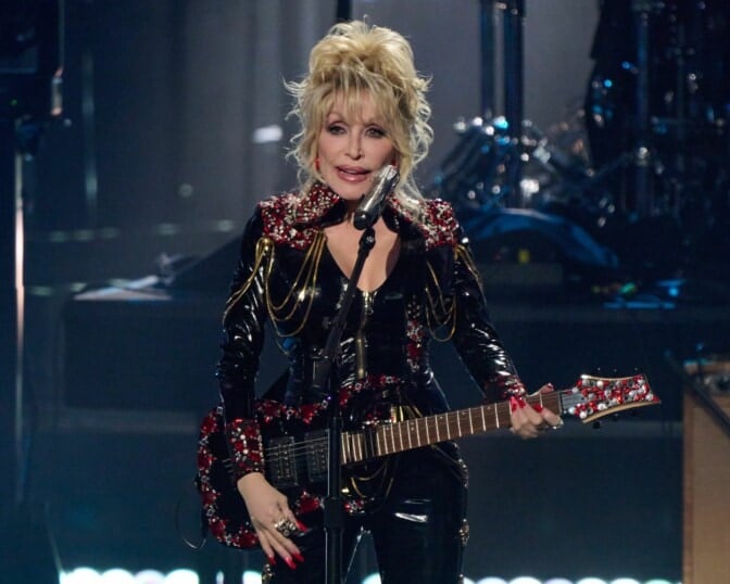 Dolly Parton Releases Heartbreakingly Beautiful Tribute Song For Late Husband Carl Dean: ‘If You Hadn’t Been There’
