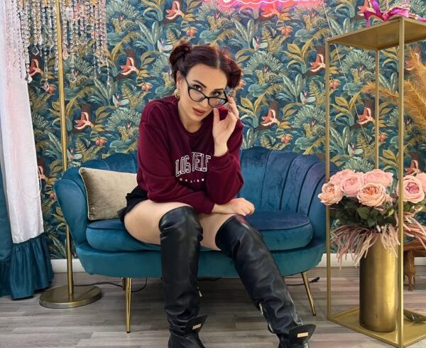 Aissela Announces Literary-Inspired Concept EP “Fosca” Set for June 8th Release