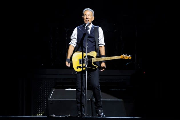 Bruce Springsteen Calls President Trump a ‘Moron,’ Says We Are Living Through an ‘American Tragedy’