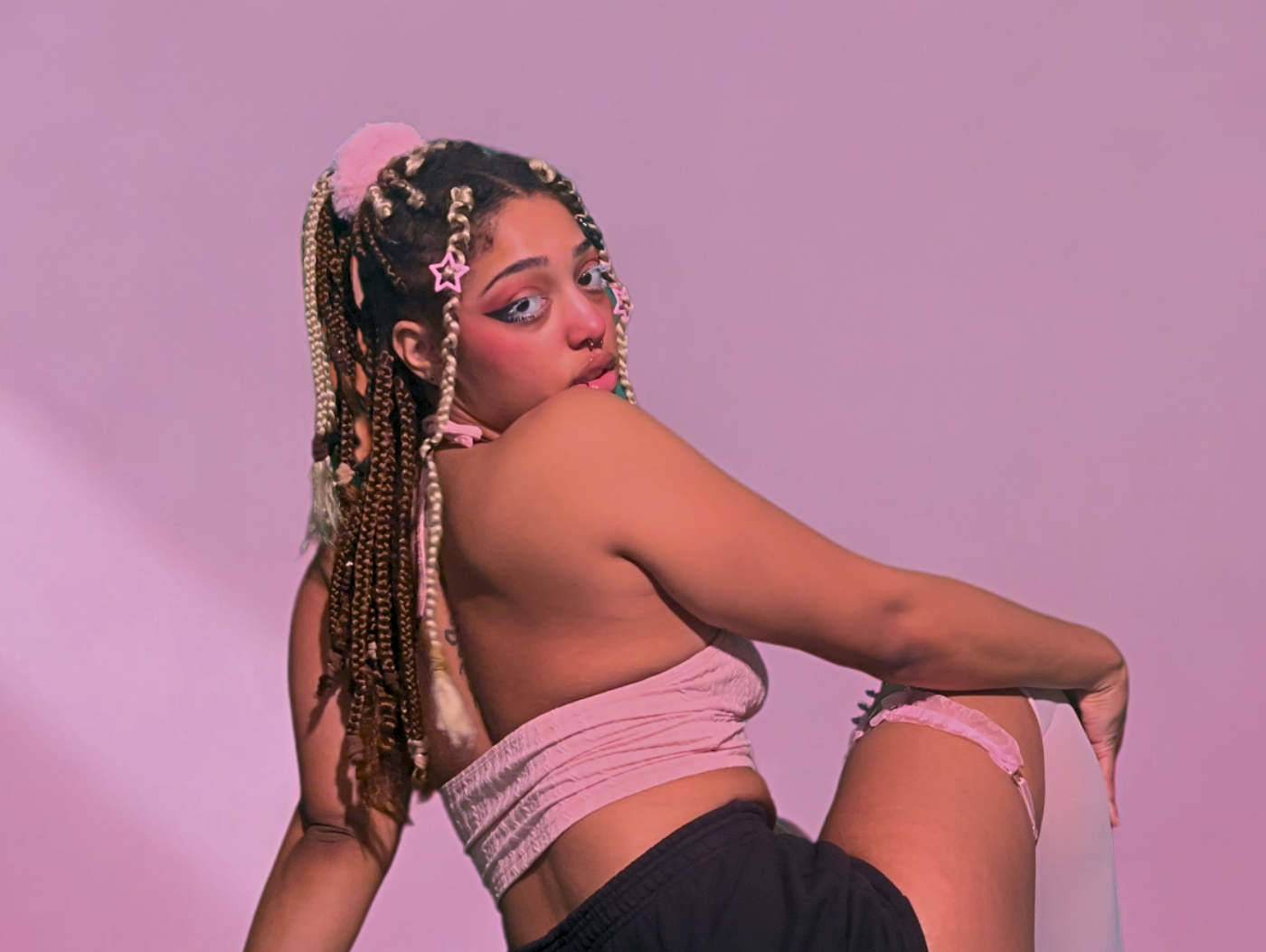 Baby preta Unveils Sensual Debut Single ‘In My Room’; A Bold Fusion of R&B, Pop, and Kizomba