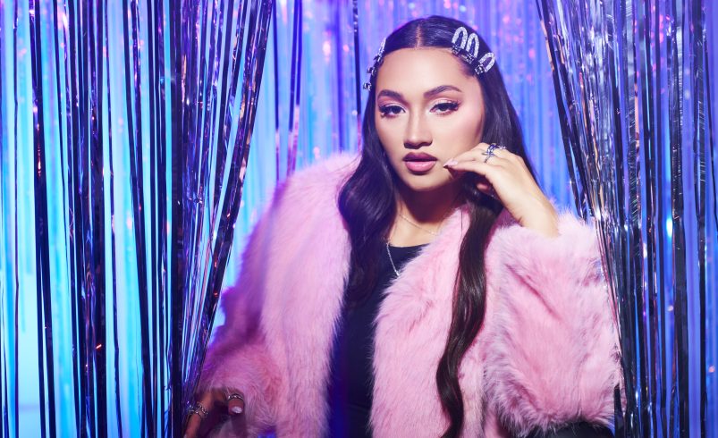 American Idol Alumni Liahona Olayan Returns with Empowering Latin-Pop Anthem “Que Rico Sola”