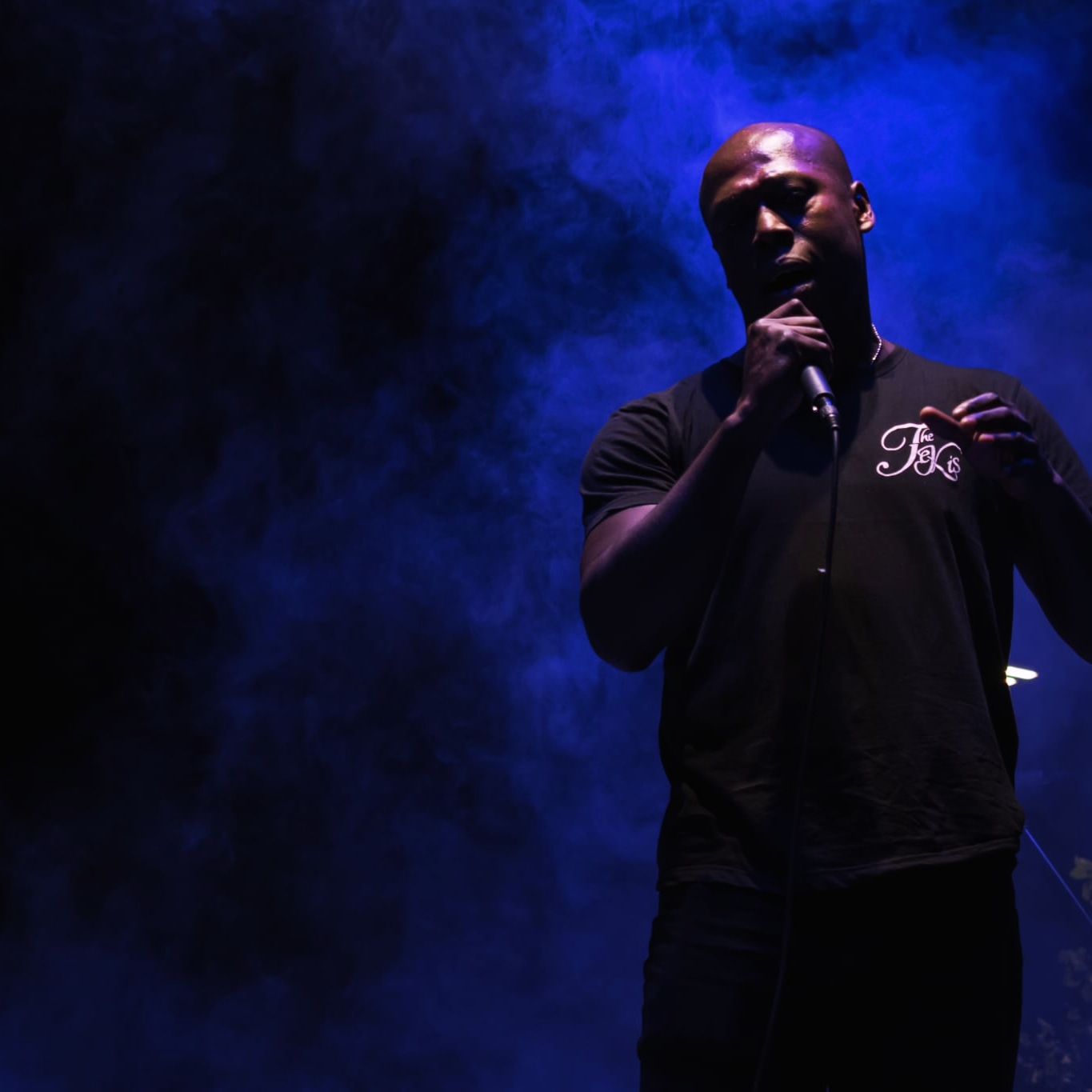 Nakis Releases New Single “Mille anni sono insufficienti”