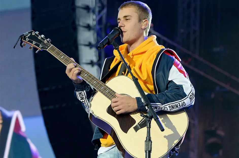Justin Bieber Charts 16 Songs on Hot 100 From ‘Swag’ — And Ties This Legend for 10th-Most Top 10s