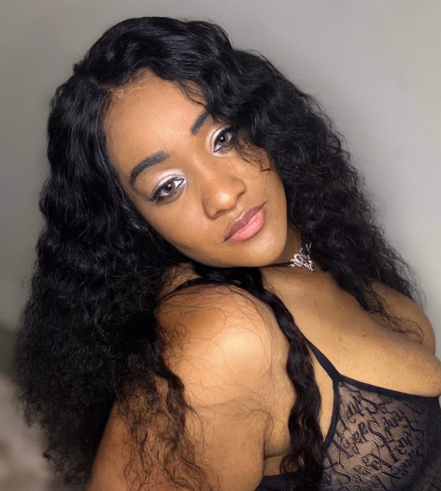 Ala Nkolika Shines with Powerful New Single “We Hustle We Fight”