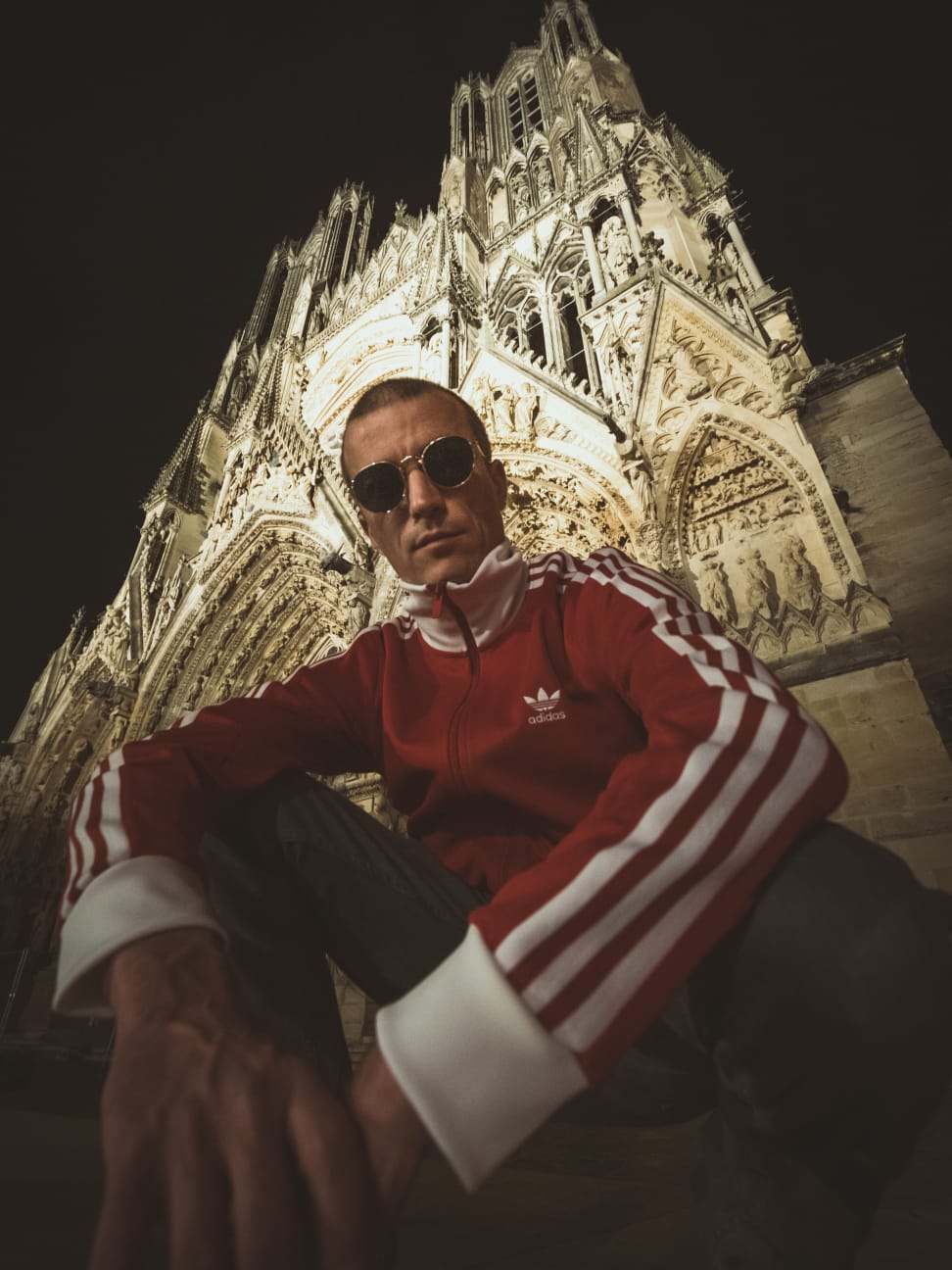 Scam Leon Delivers High-Energy Summer Anthem “Joue-la comme Dembélé”