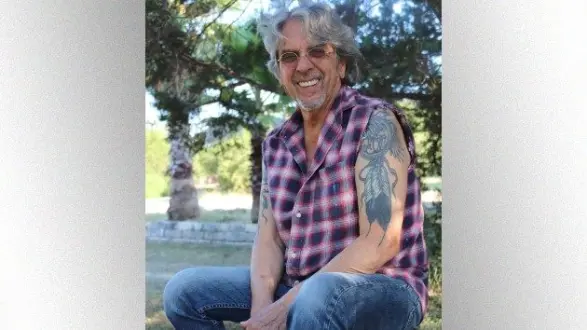 Bobby Whitlock, Co-Founder of Derek and the Dominos, Dies at 77