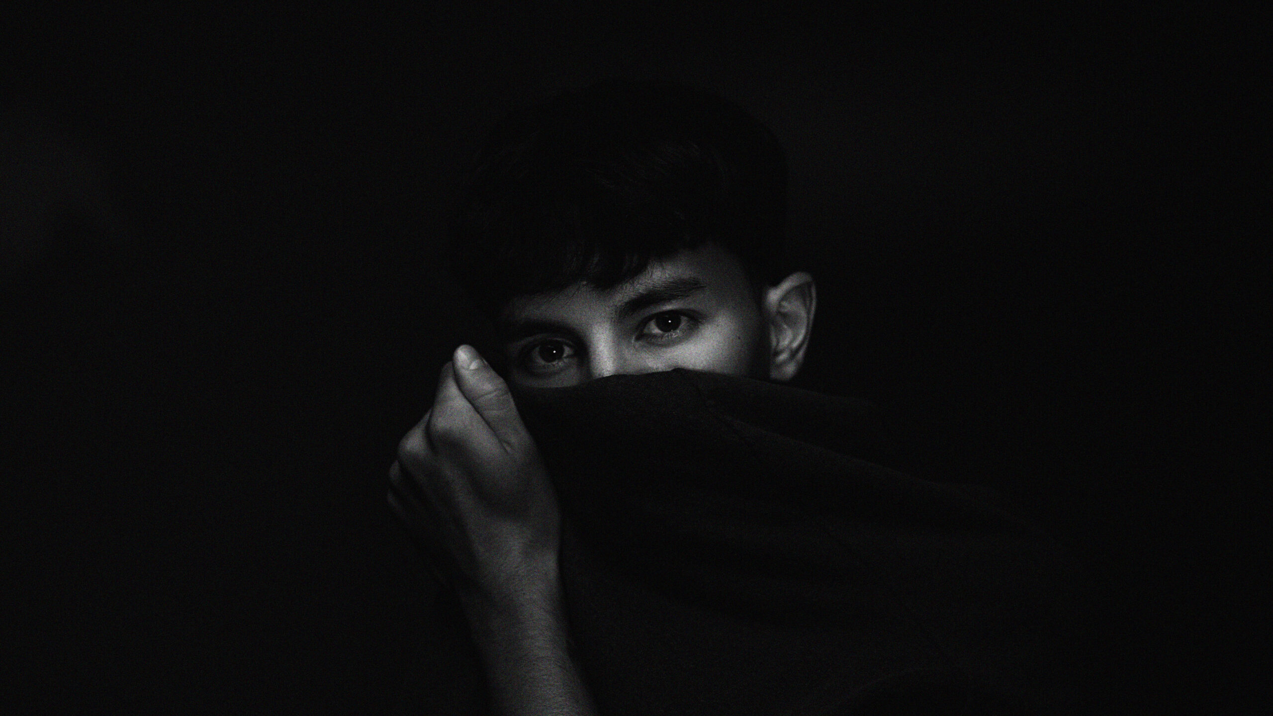 Jeff Vibes Expands Creative Horizons with Emotionally Raw Single “You’re Gone”