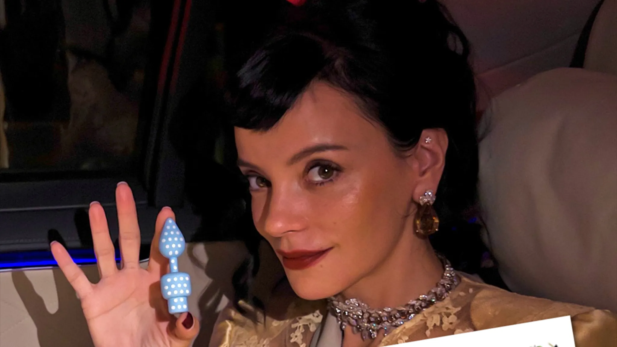 Lily Allen Plugs New ‘West End Girl’ Album by Selling USBs Shaped Like Sex Toy