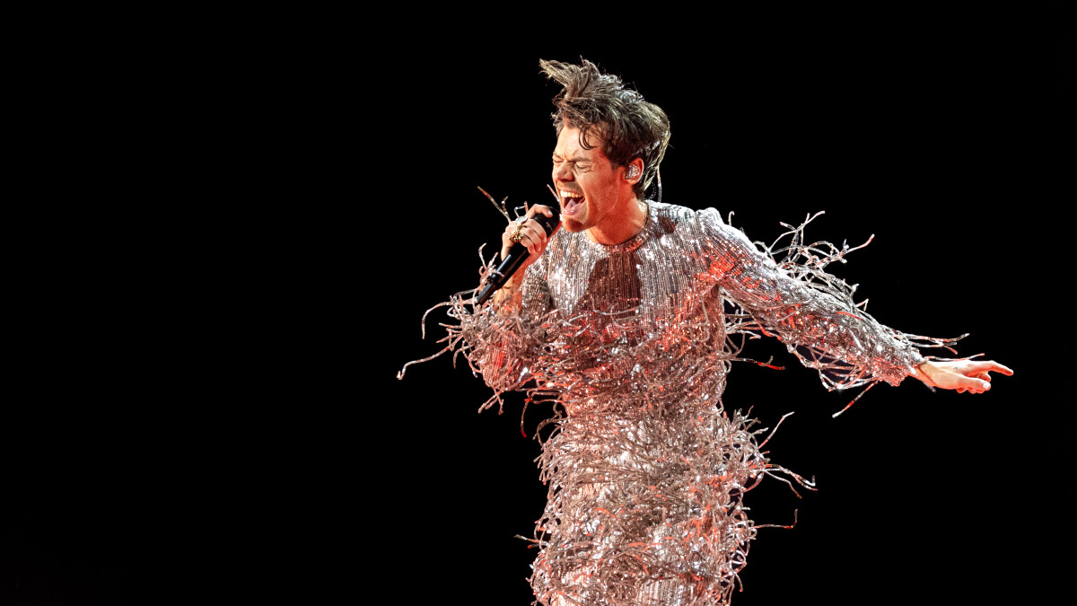 Harry Styles Quietly Releases Surprise ‘Forever, Forever’ Music Video