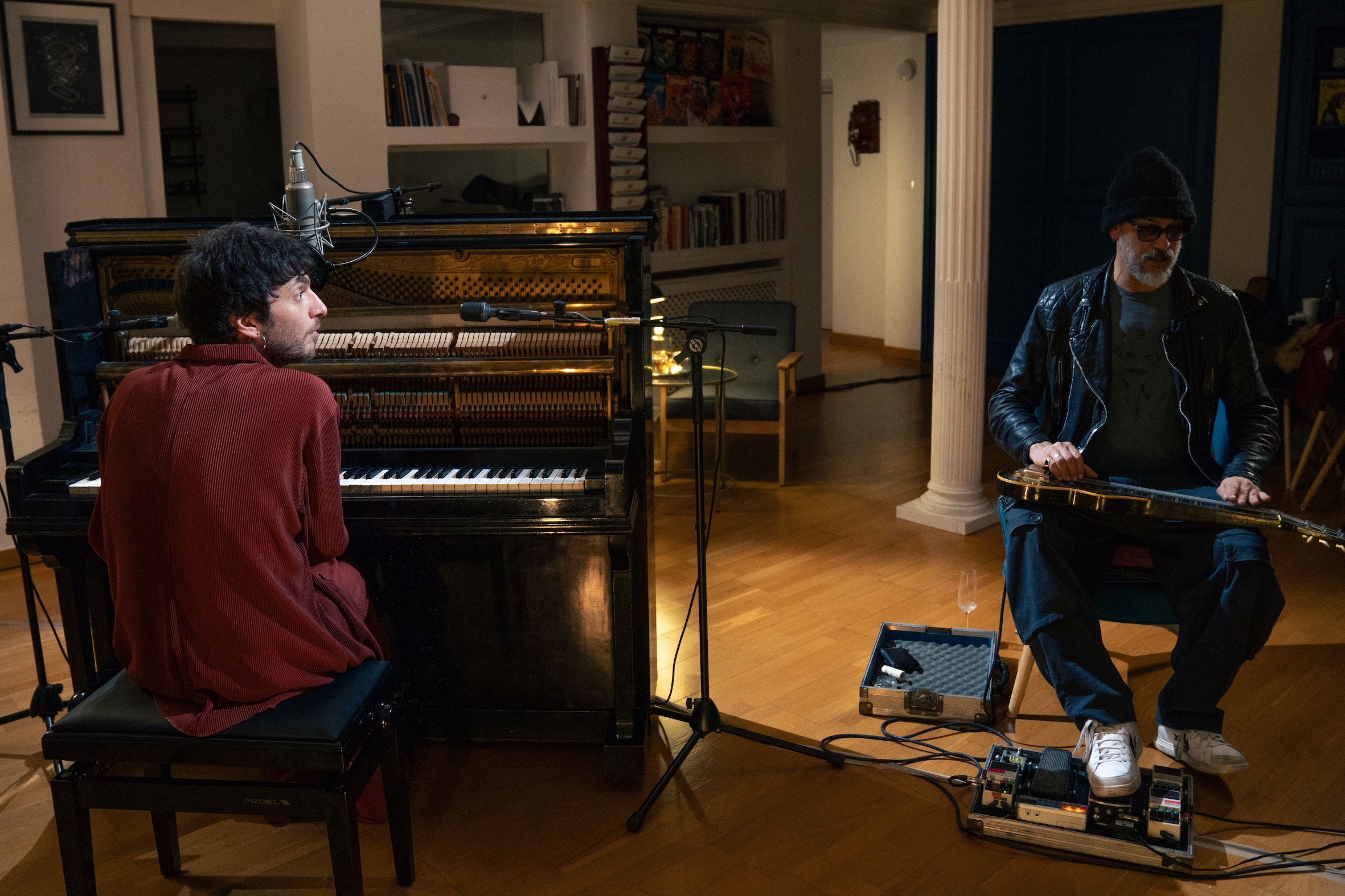 Cristiano Cosa & Roberto Angelini Release Intimate Acoustic EP “The Loft Session”