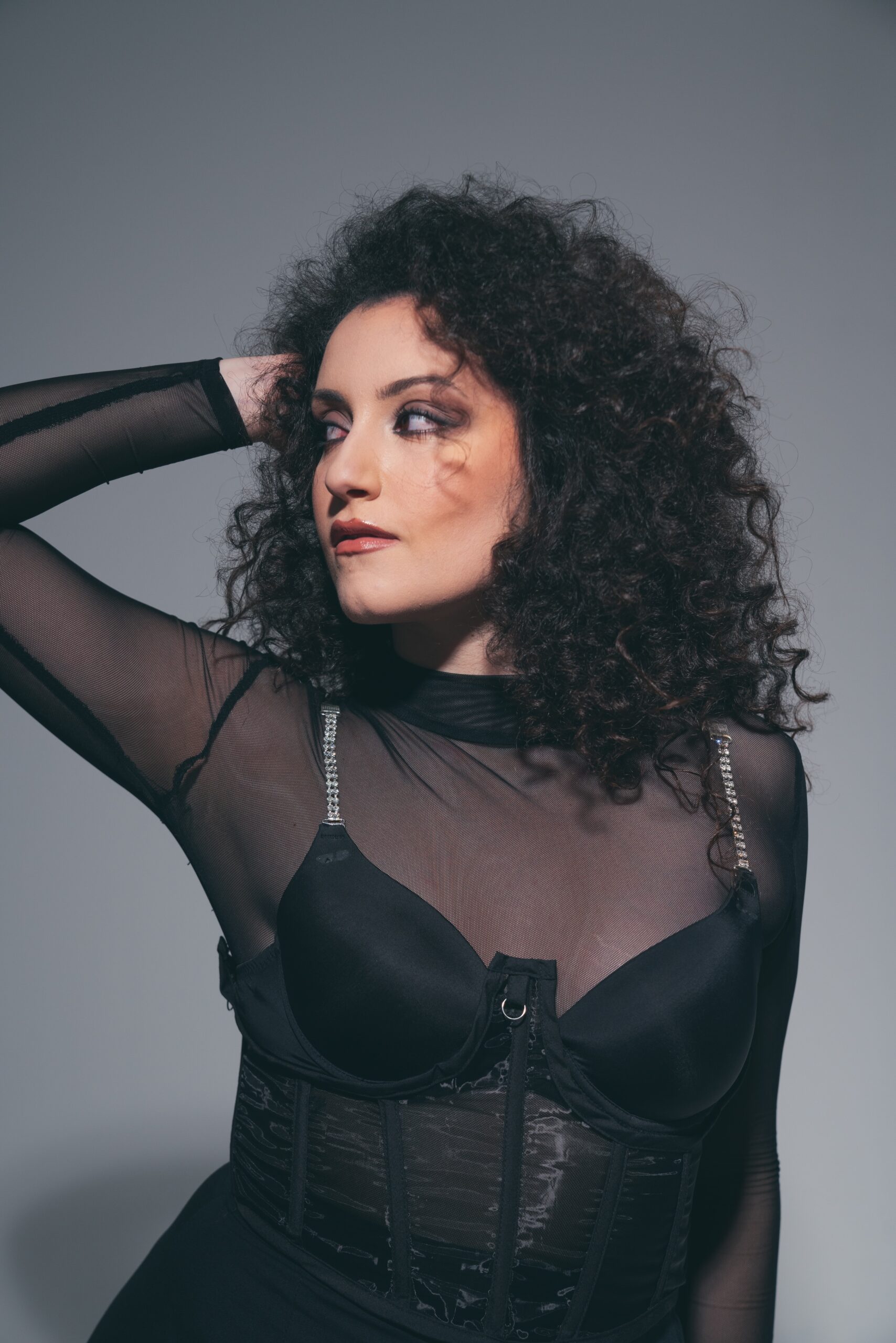 Alessandra Latino Releases New Single “Pace all’Inferno”