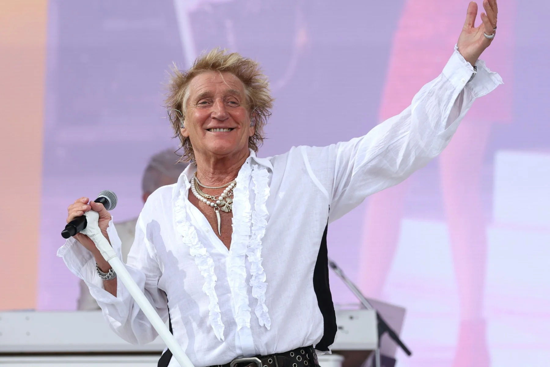 Rod Stewart Rips Into ‘Draft Dodger’ Donald Trump for Insulting NATO Troops in Afghanistan