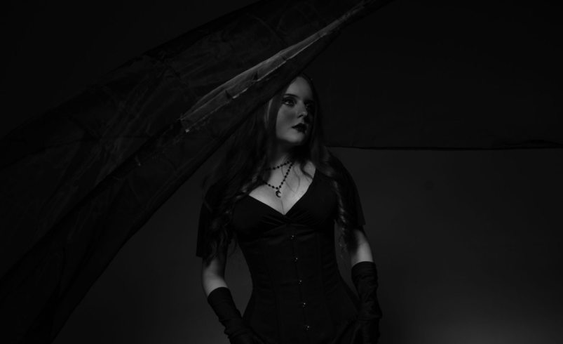 Sara Diana Unveils Dark Cinematic New Single “Is That Blood?”