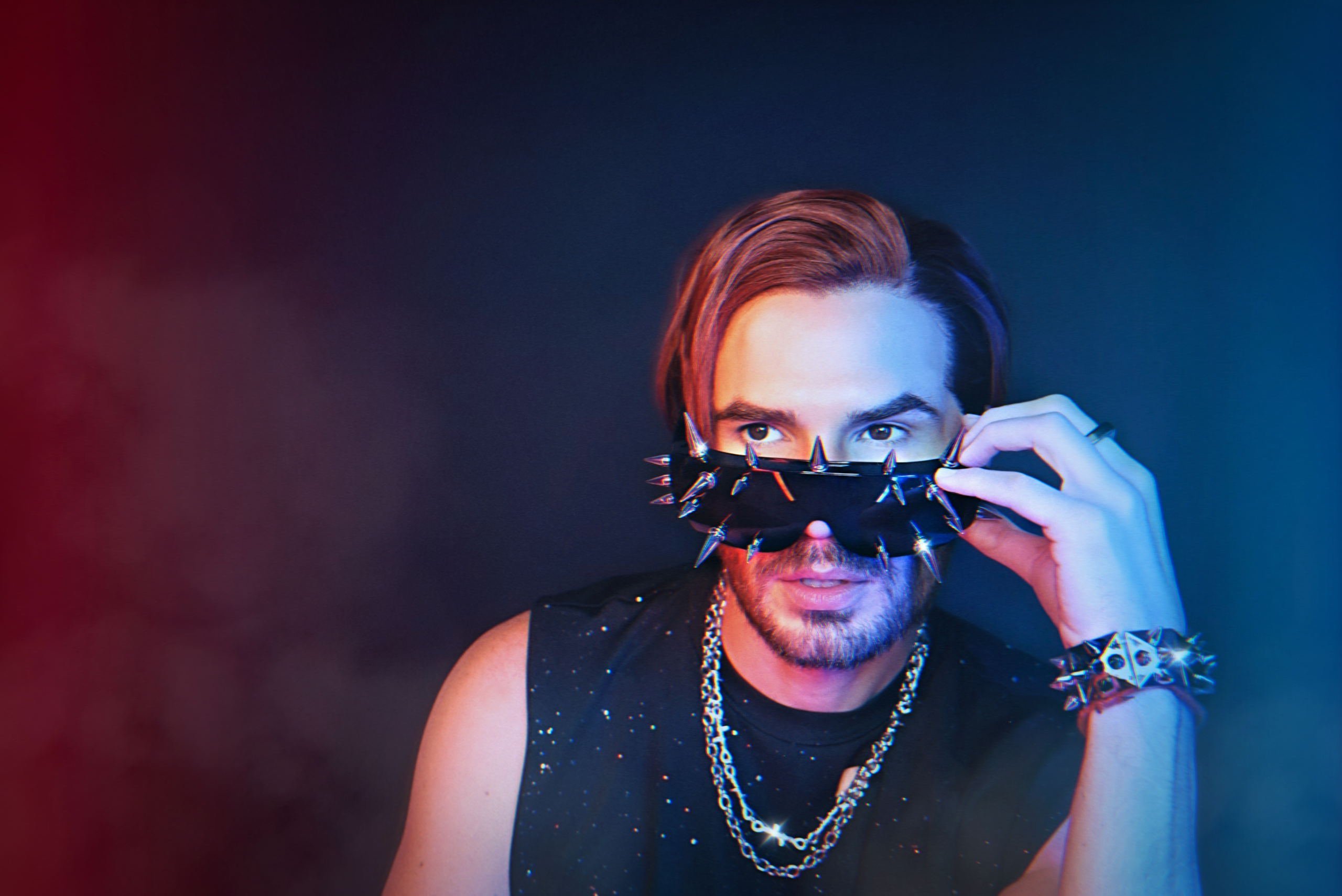 Gerard Flores Unleashes Empowerment-Fueled Latin EDM Anthem “Ruge”