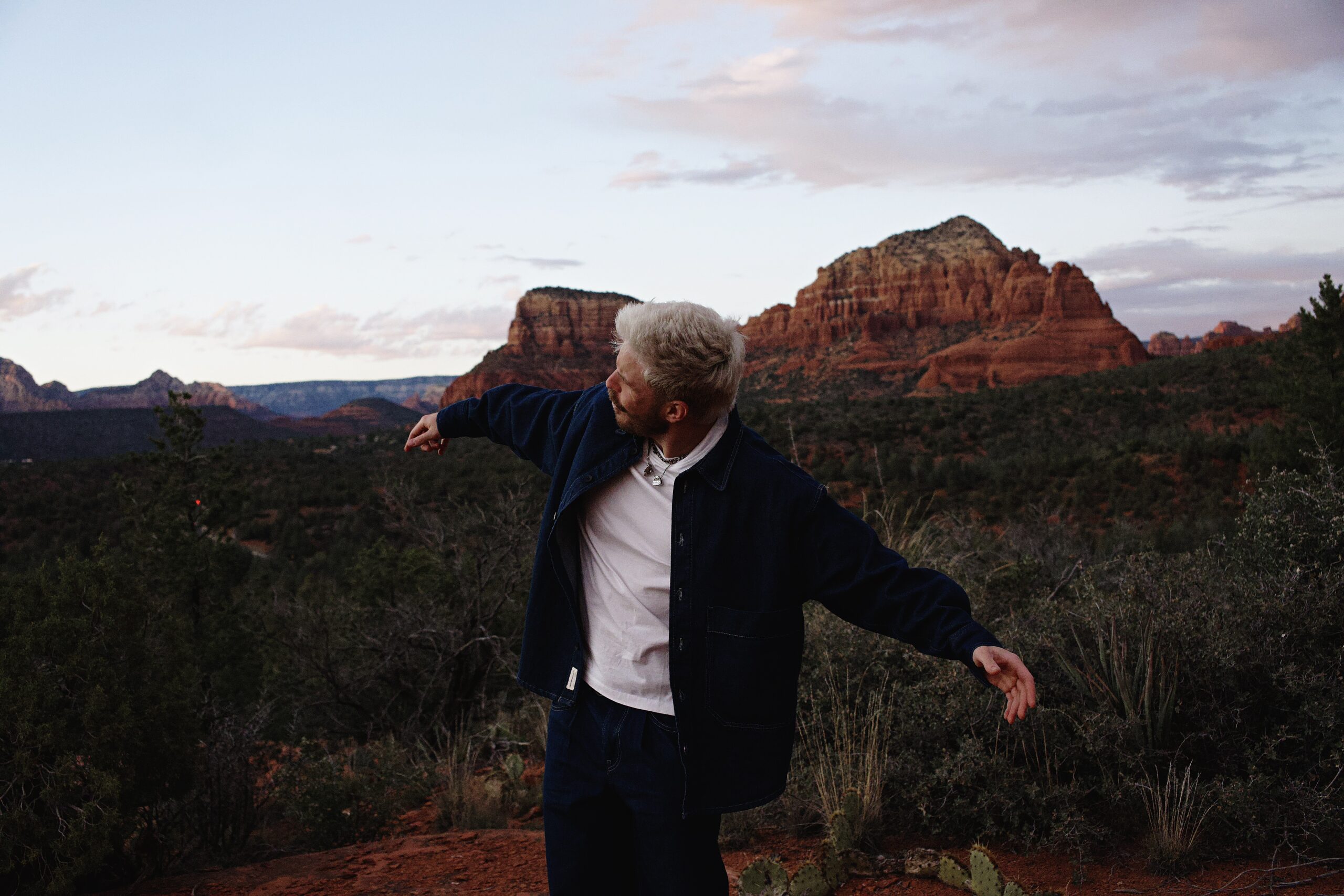 Alan Murin Shares Message of Healing and Human Connection on “All I Need Is Love”