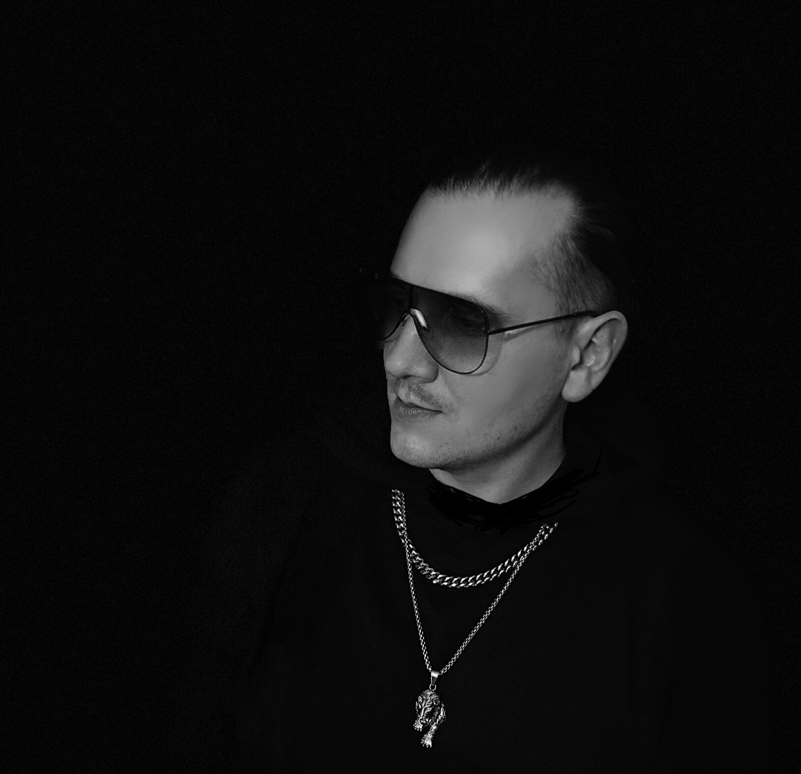 Основатель Brings Street Energy and Reflection Together on “Ddaboss”