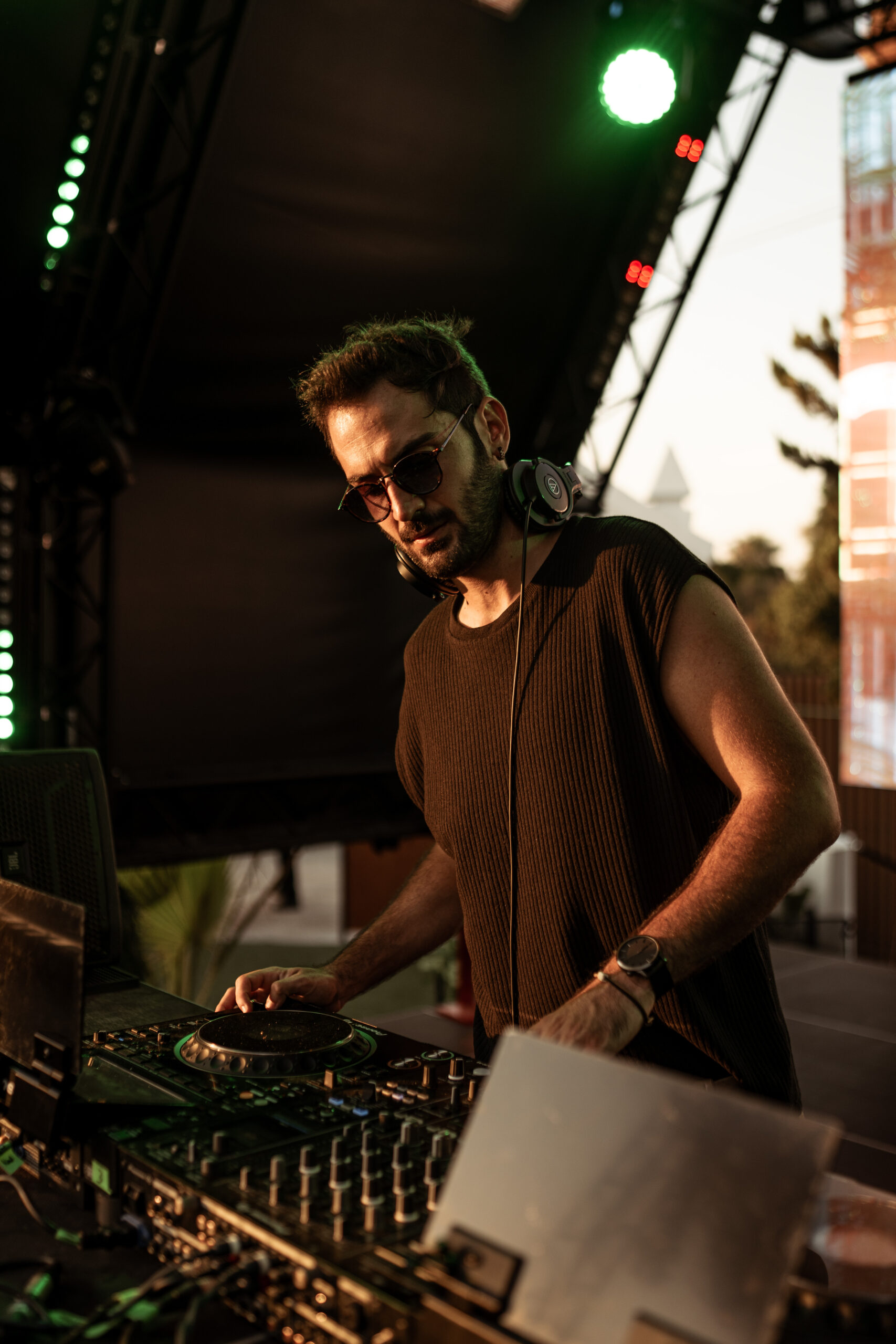 SR MOSI Ignites the Dance Floor With Afro-Latin House Release “Fuego (Original Mix)”