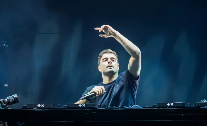 Martin Garrix Debuts U2 Collab ‘Fireflies’ With The Edge at Tomorrowland in Belgium