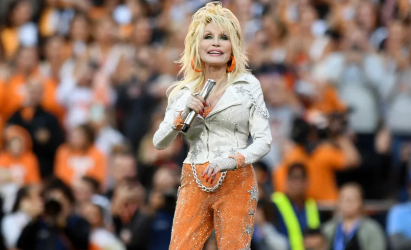Nashville Airport Moves to Rename Itself After Dolly Parton in Unanimous Vote
