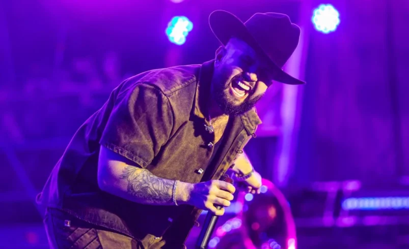 Carín León Returns to the Sphere With Pepe Aguilar and José Guadalupe Esparza as Guests