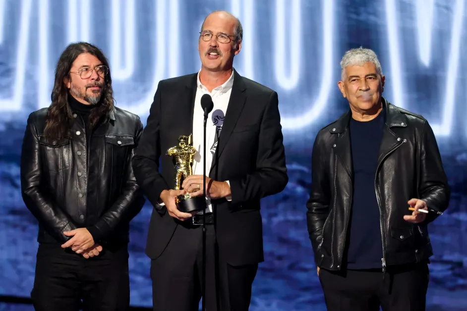 Nirvana Accepts MTV Video Vanguard Award: Krist Novoselic Says Band Still Resonates ‘Because People Are Still Hungry for Authenticity’