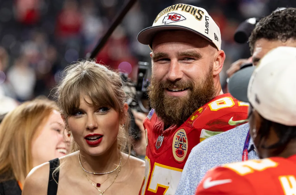 Jason Kelce Says His Daughters Couldn’t Stop Calling Taylor Swift This When They First Met Her