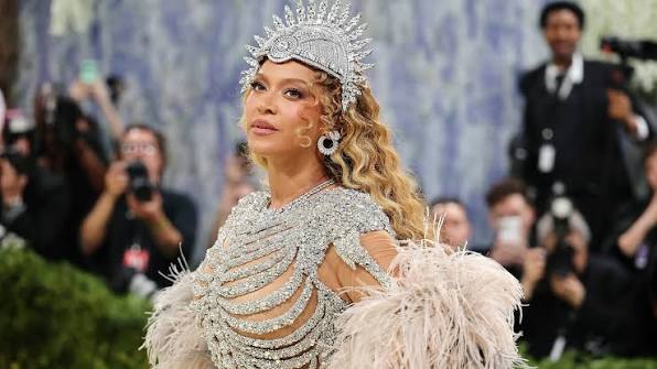 Beyoncé Gets a ‘B’Day’ No. 1 as ‘Morning Dew (Donk)’ Tops Adult R&B Airplay
