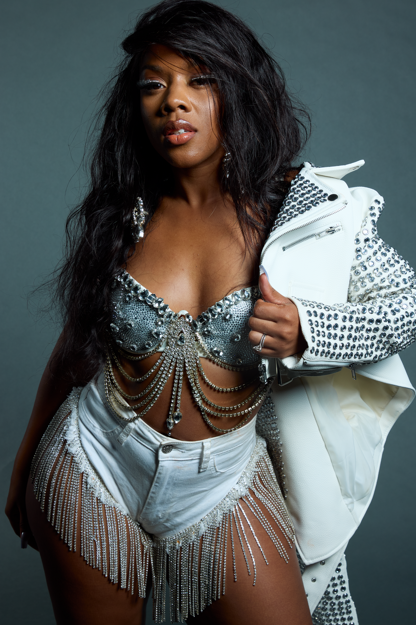 Taija New Brings Spy Thriller Energy to New Hip-Hop Single “Never Mrs.”
