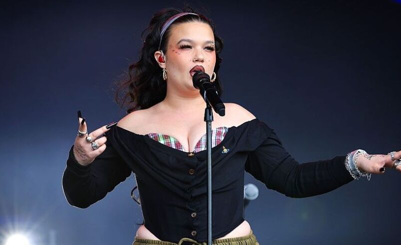 Lola Young Says ‘It Feels Like Hard Work’ Just to Breathe After Years of Vaping