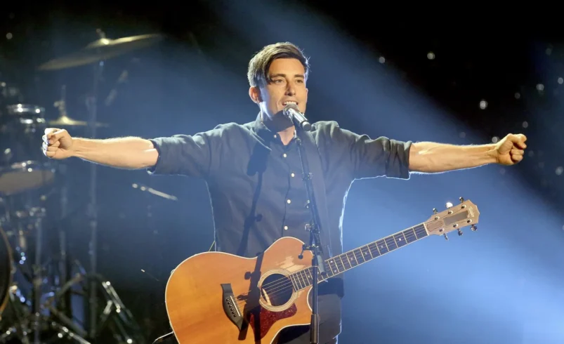 Phil Wickham, Josiah Queen, Brandon Lake, Tasha Cobbs Leonard Top GMA Dove Awards Winners