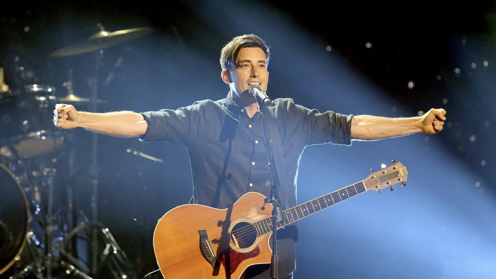 Phil Wickham, Josiah Queen, Brandon Lake, Tasha Cobbs Leonard Top GMA Dove Awards Winners