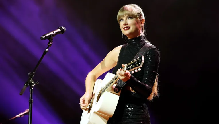 Taylor Swift, The Beatles, Elvis & More Artists With the Most Weeks at No. 1 on the Billboard 200: Full List