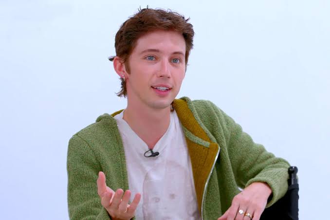 Troye Sivan Shares How He Got Nicole Kidman for ‘She’s the Best’ Video (And What He Thinks of ADÉLA’s Hit)